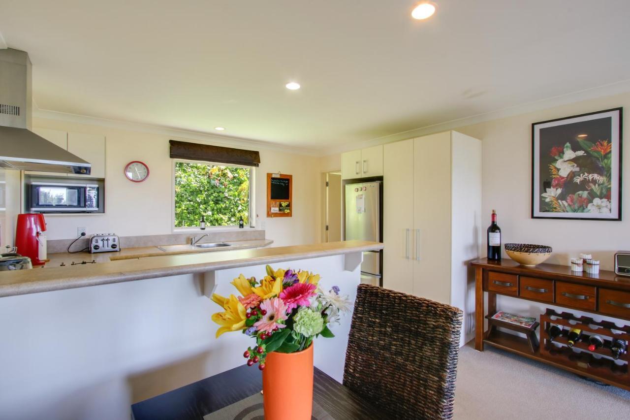 Onslow Views - Napier Holiday Home 외부 사진